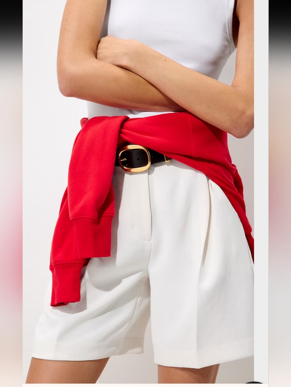 Aritzia Effotless Short